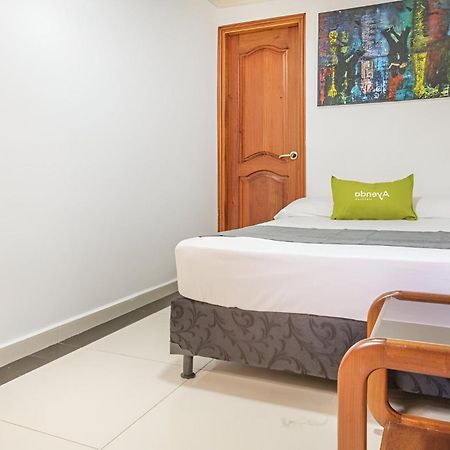 Hotel Boutique Laureles Home - Ayenda 1258 (Adults Only) Медельин Экстерьер фото