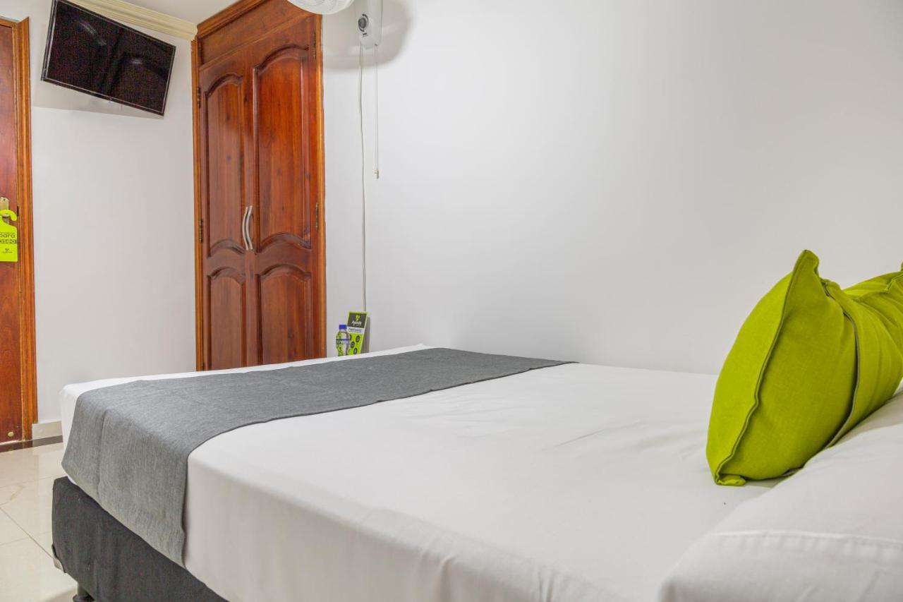 Hotel Boutique Laureles Home - Ayenda 1258 (Adults Only) Медельин Экстерьер фото