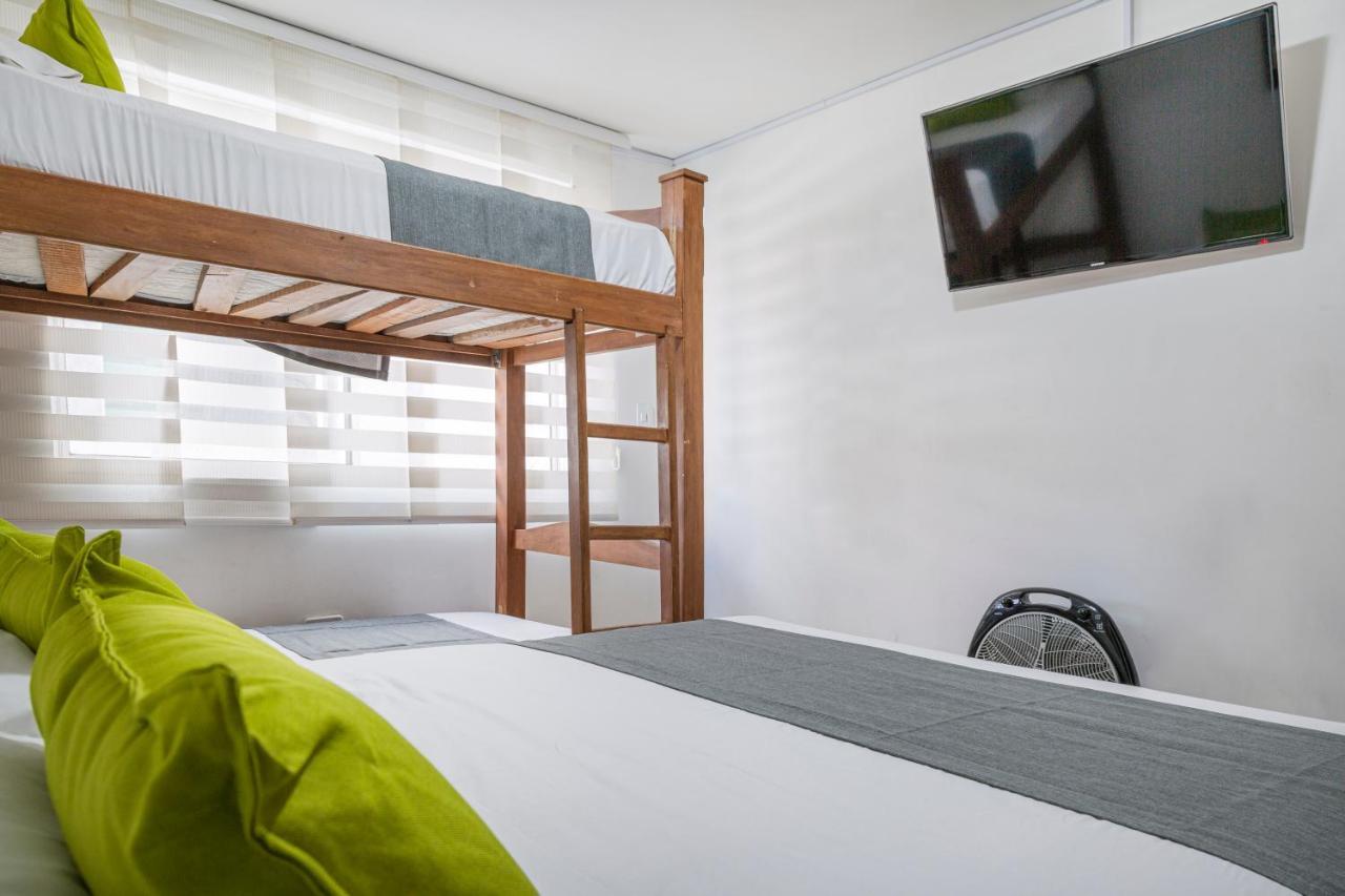 Hotel Boutique Laureles Home - Ayenda 1258 (Adults Only) Медельин Экстерьер фото
