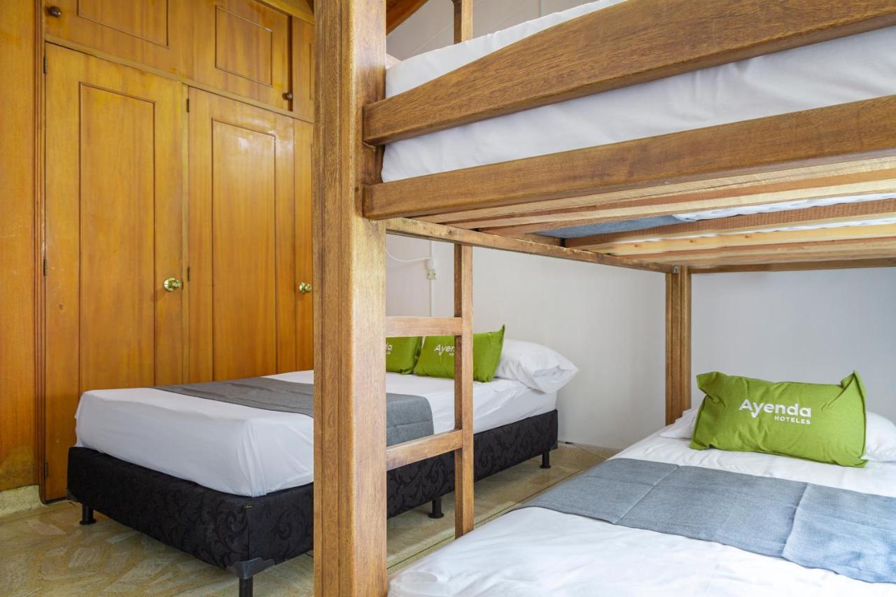 Hotel Boutique Laureles Home - Ayenda 1258 (Adults Only) Медельин Экстерьер фото